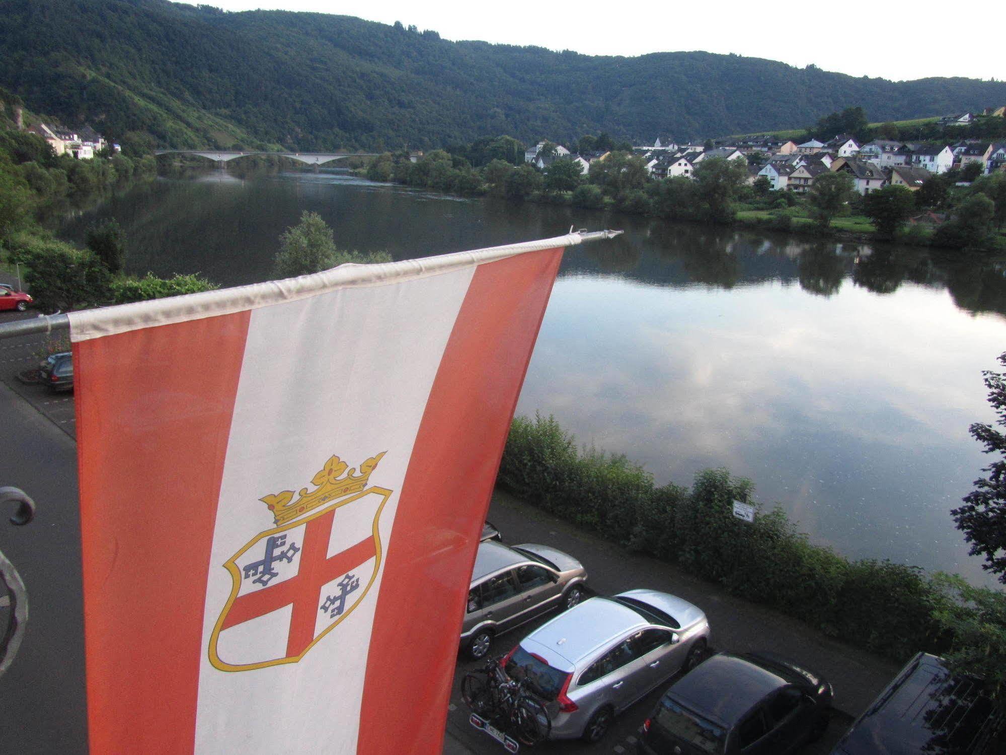 Апартаменты Mosel Panorama Целль-ан-дер-Мозель Экстерьер фото